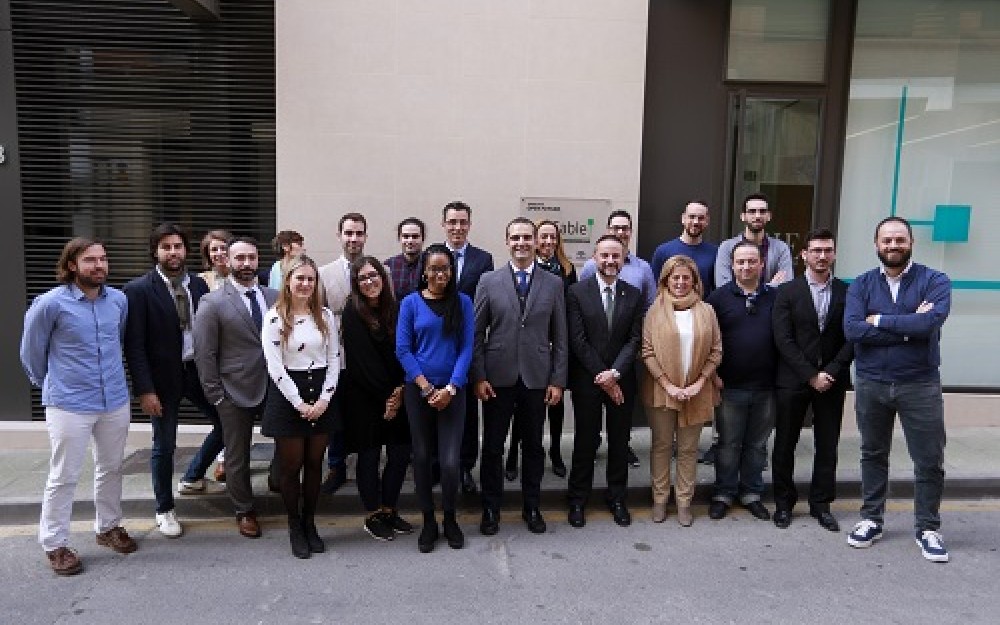 El alcalde felicita a todas las empresas que en Almería “hacen bien las cosas” y “trabajan para crear más oportunidades para más gente”