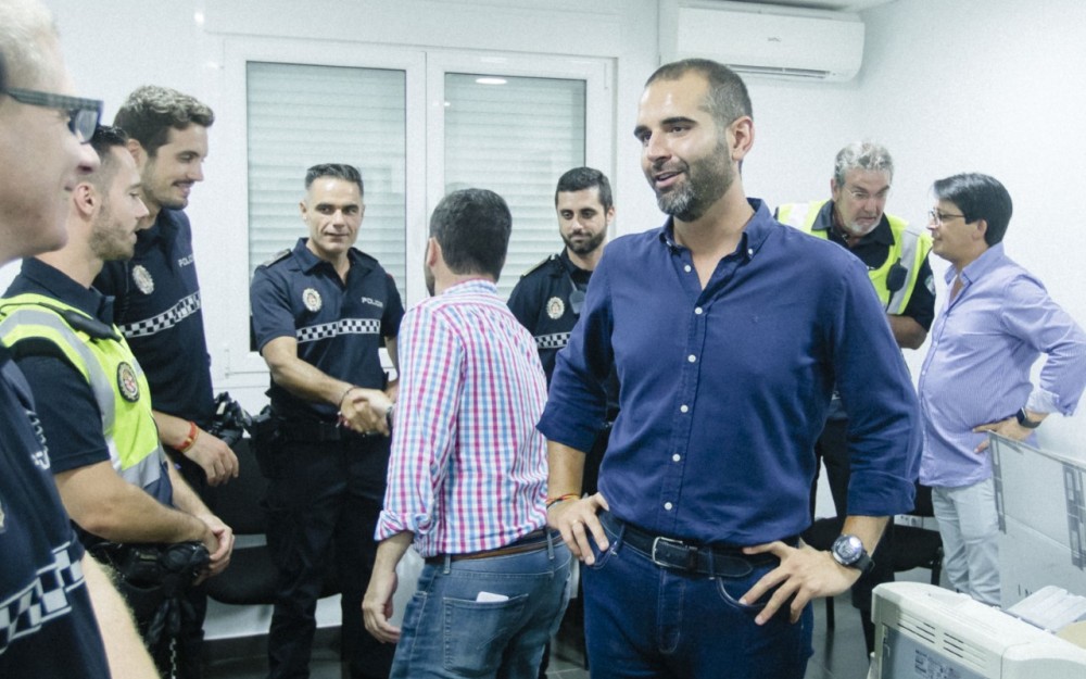 El alcalde destaca la mejora en seguridad vial que ofrecen los nuevos pasos peatonales “inteligentes” instalados por el Ayuntamiento