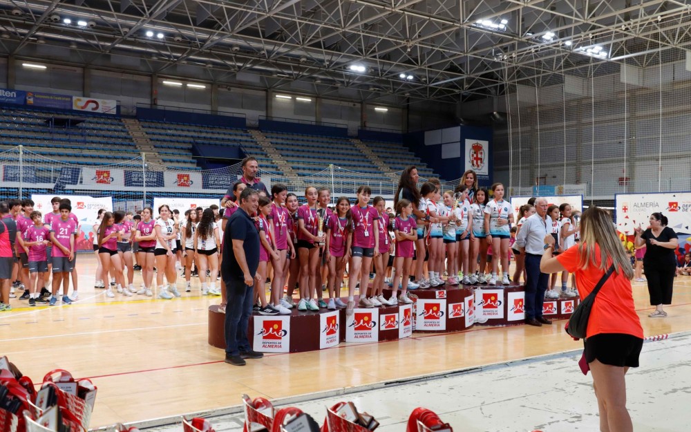 CLAUSURA DE LOS XLI JUEGOS DEPORTIVOS MUNICIPALES DE VOLEIBOL