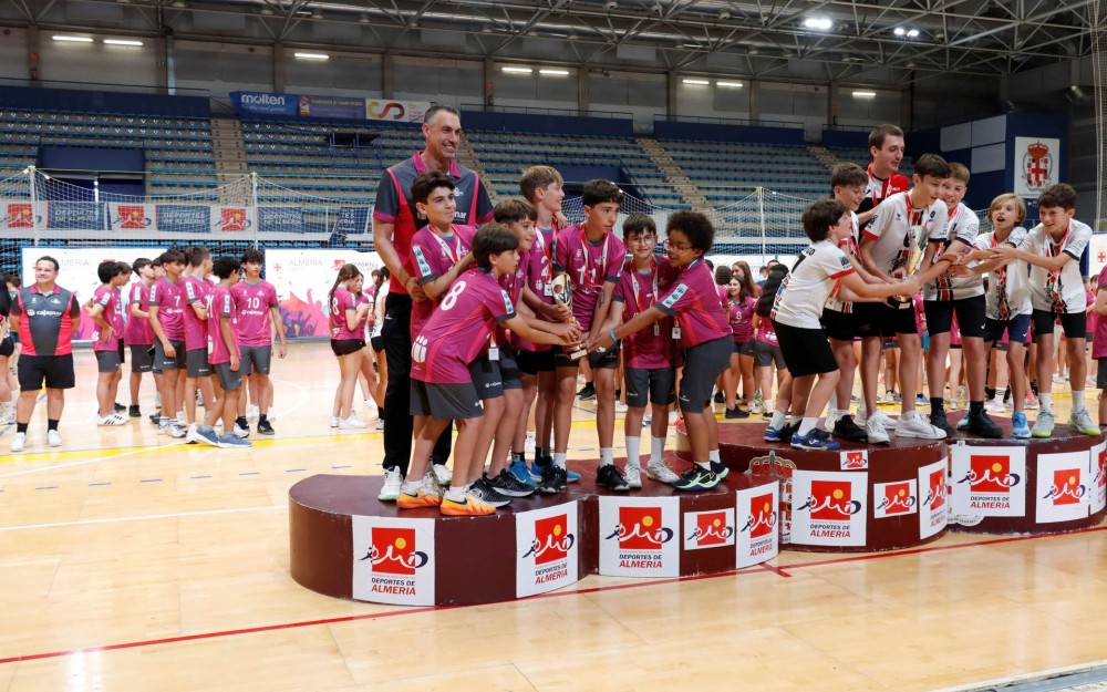 CLAUSURA DE LOS XLI JUEGOS DEPORTIVOS MUNICIPALES DE VOLEIBOL