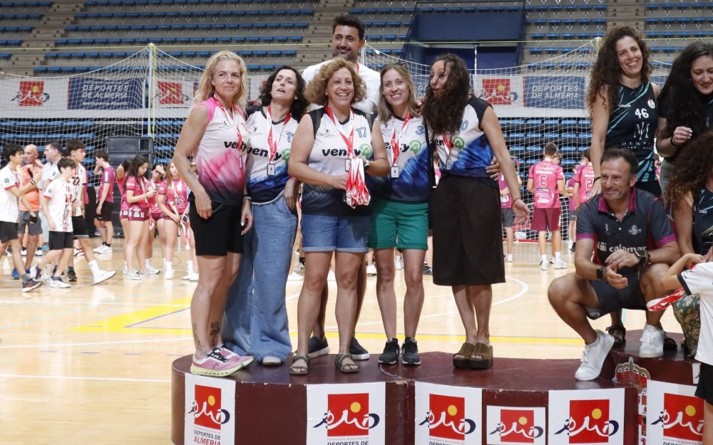 CLAUSURA DE LOS XLI JUEGOS DEPORTIVOS MUNICIPALES DE VOLEIBOL