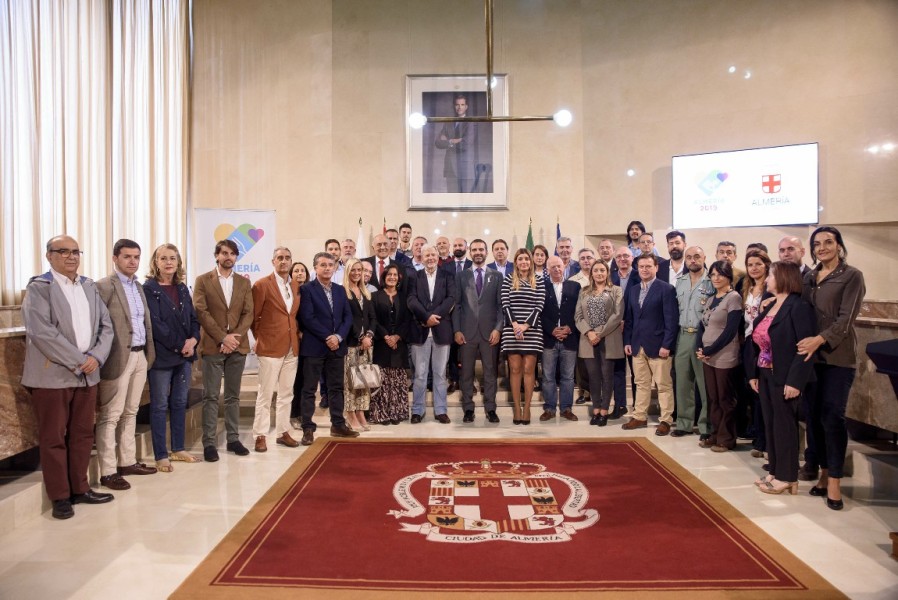 El alcalde destaca la “noble tarea” que la asociación ALTEA realiza con 140 niños con autismo o trastorno del lenguaje y sus familias|||
