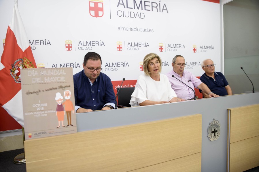 El Ayuntamiento muestra a través de una nueva campaña cómo reciclar los residuos y anima a colaborar “sin excusas” en este proceso