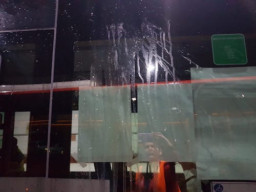 Los autobuses urbanos sufrieron cerca de una veintena de actos vandálicos en la Noche en Negro