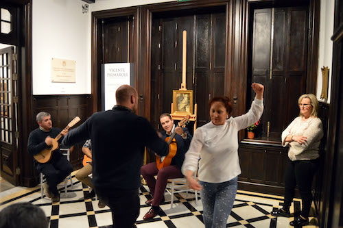 La tradición navideña de Almería llena de música y público el Museo de Arte Doña Pakyta