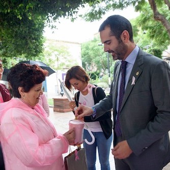 Alcalde Almería cáncer mama