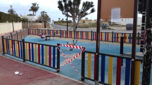 Precinto Zonas infantiles Almería
