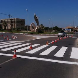 Almería señalización rotonda