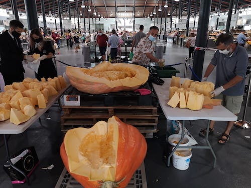Almería mercado calabaza gigante