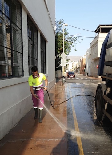 Almería limpieza intensiva barrios