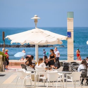 Almería hostelería terrazas playa