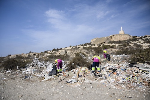 Almería limpieza extraordinaria Cerro