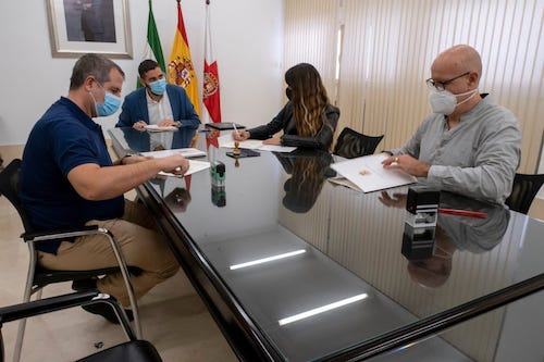 Ayuntamiento Almería firma teletrabajo