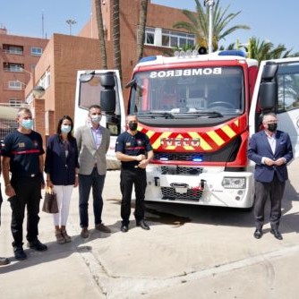 Camión bomberos puerto Almería