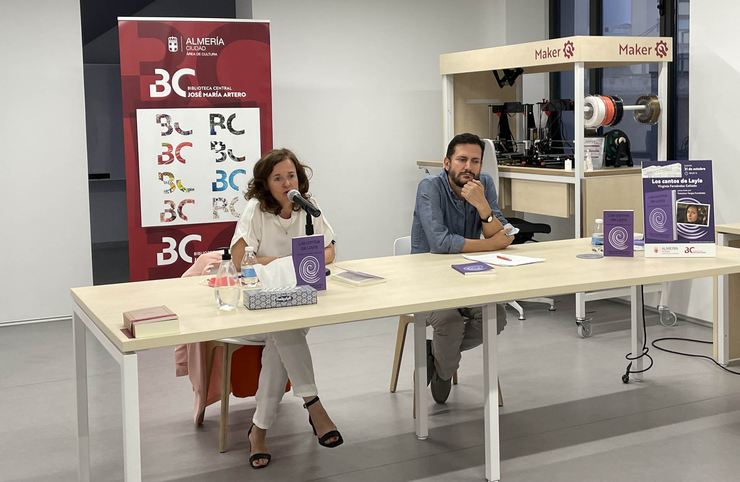 Biblioteca presentación libros Almería