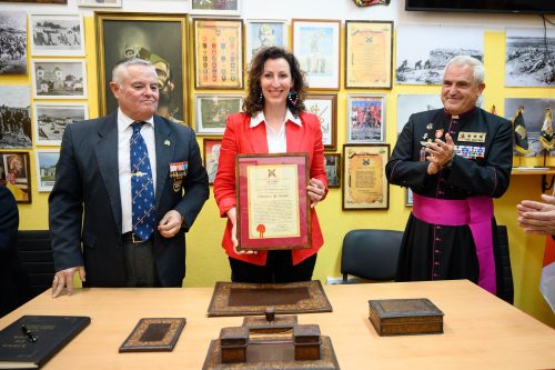 Alcaldesa Hermana honor Legionaria